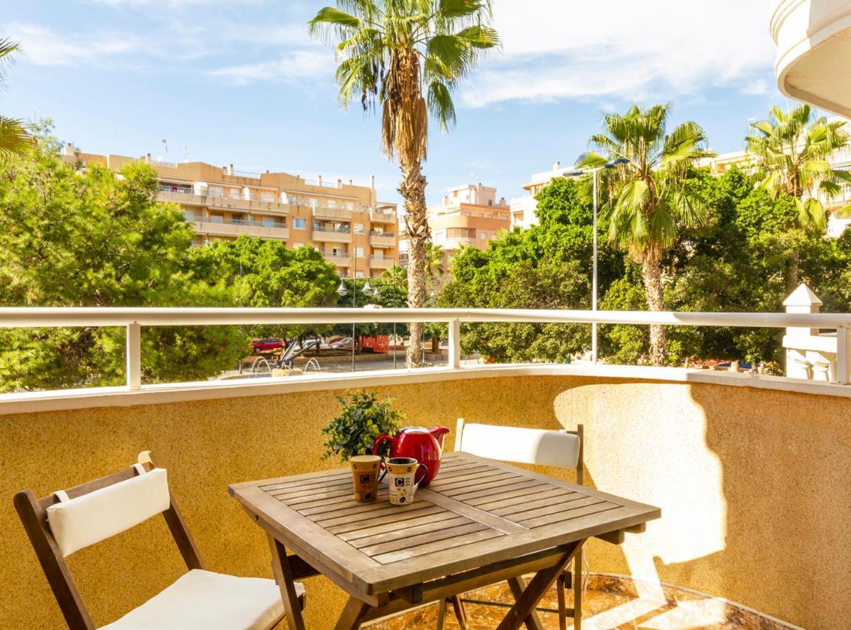 Apartamento Pink Sweet Home Torrevieja Eksteriør bilde