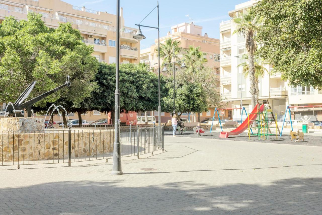 Apartamento Pink Sweet Home Torrevieja Eksteriør bilde