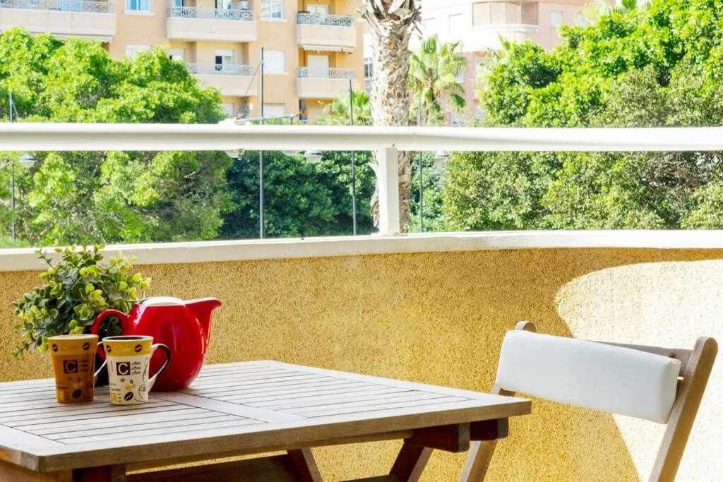 Apartamento Pink Sweet Home Torrevieja Eksteriør bilde